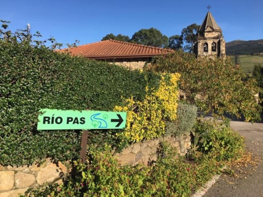La Flor De Toranzo "Vive Los Valles Pasiegos" Prases エクステリア 写真